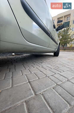 Седан Renault Clio Symbol 2003 в 