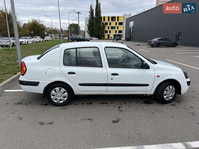 Седан Renault Clio Symbol 2004 в Києві