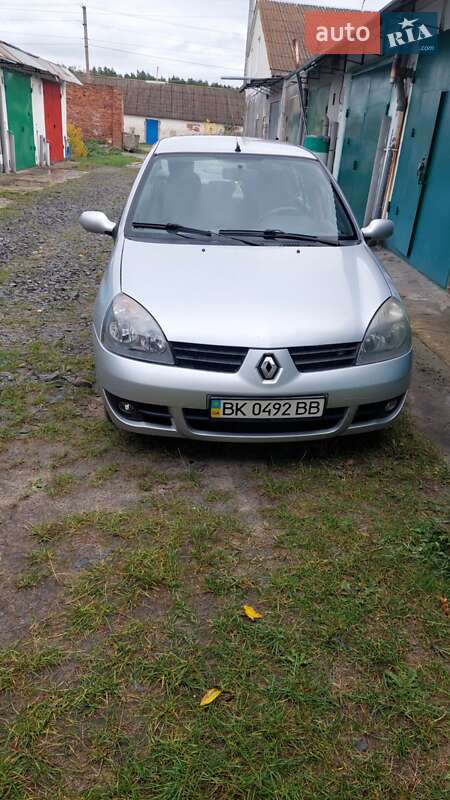 Седан Renault Clio Symbol 2007 в Вараші