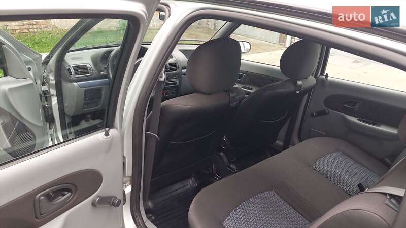Седан Renault Clio Symbol 2007 в Вараші