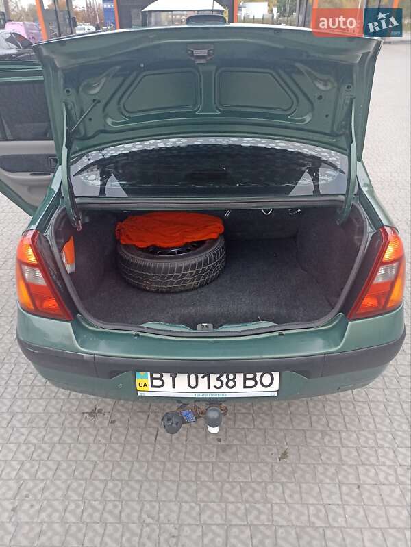 Седан Renault Clio Symbol 2003 в Полтаве