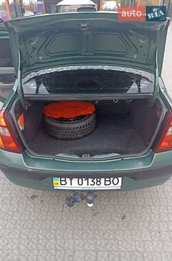 Седан Renault Clio Symbol 2003 в 