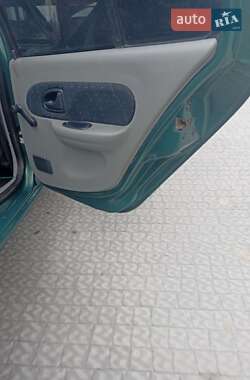 Седан Renault Clio Symbol 2003 в 