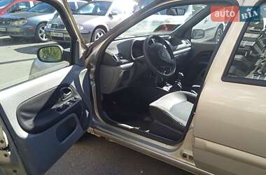 Седан Renault Clio Symbol 2007 в 