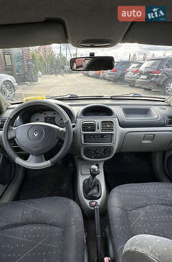 Седан Renault Clio Symbol 2002 в 