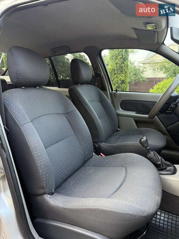 Седан Renault Clio Symbol 2005 в Косове