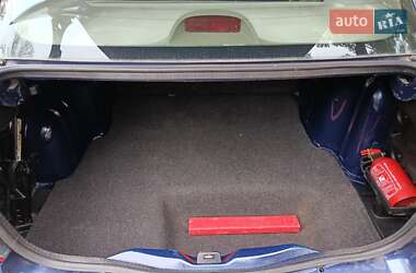 Седан Renault Clio Symbol 2006 в 