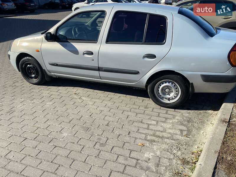 Седан Renault Clio Symbol 2003 в Львові