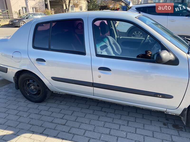 Седан Renault Clio Symbol 2003 в Львові
