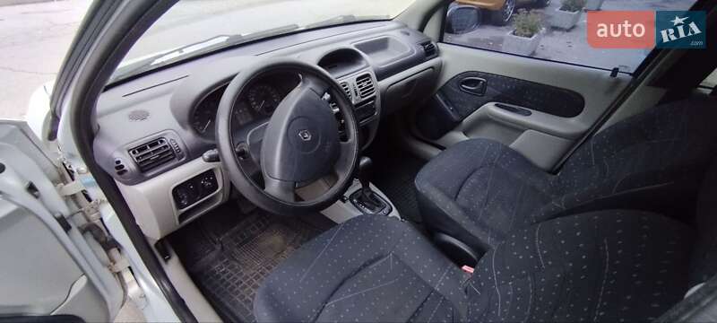 Седан Renault Clio Symbol 2003 в Дніпрі фото 12 Седан Renault Clio Symbol 2003 в Дніпрі