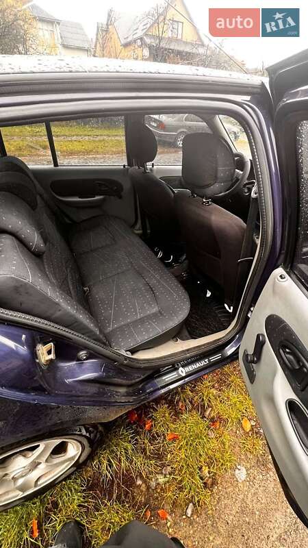 Седан Renault Clio Symbol 2003 в Хусті