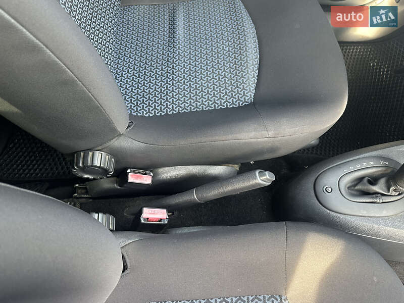 Седан Renault Clio Symbol 2006 в Черновцах фото 20 Седан Renault Clio Symbol 2006 в Черновцах