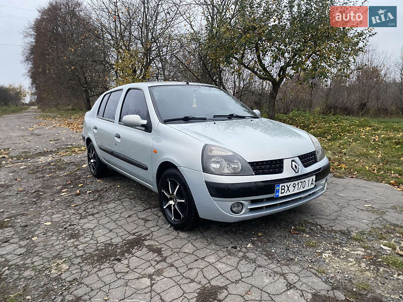 Седан Renault Clio Symbol 2004 в Остроге фото Седан Renault Clio Symbol 2004 в Остроге