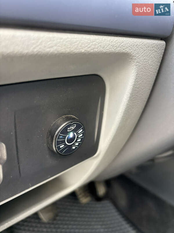 Седан Renault Clio Symbol 2006 в Черновцах