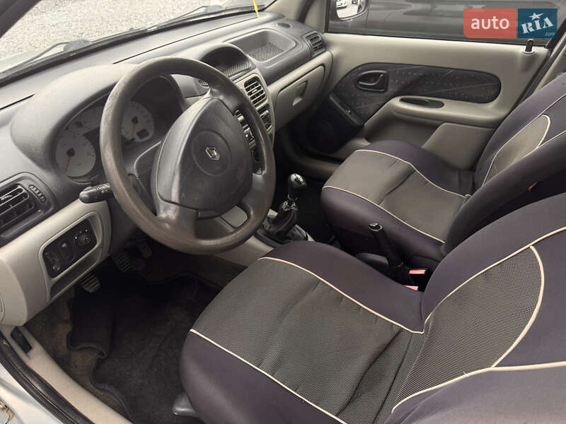 Седан Renault Clio Symbol 2004 в Стрые фото 5 Седан Renault Clio Symbol 2004 в Стрые