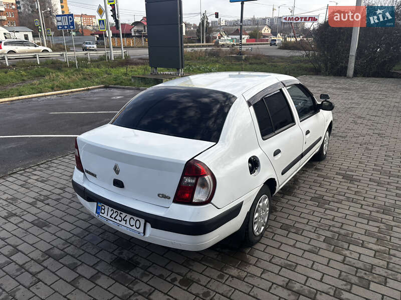 Седан Renault Clio Symbol 2006 в Полтаве