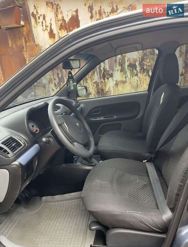 Седан Renault Clio Symbol 2007 в Києві