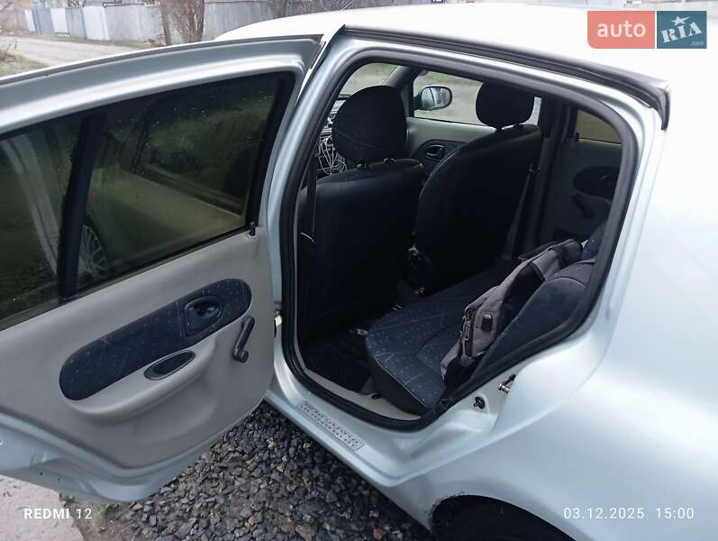 Седан Renault Clio Symbol 2004 в Прилуках