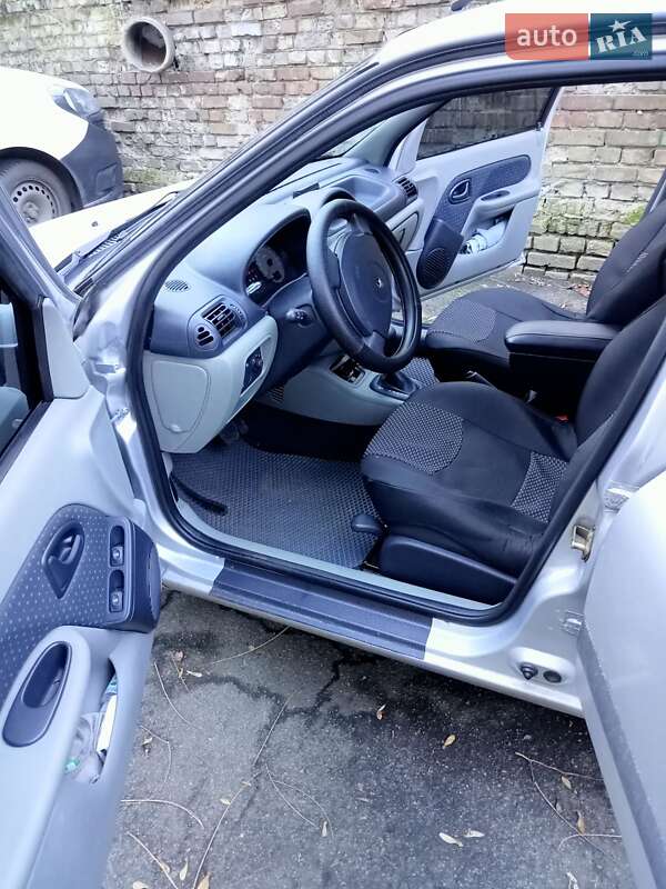 Седан Renault Clio Symbol 2006 в Киеве фото 9 Седан Renault Clio Symbol 2006 в Киеве
