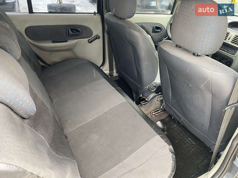 Седан Renault Clio Symbol 2006 в Василькове