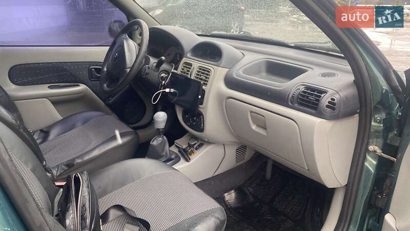 Седан Renault Clio Symbol 2004 в Днепре фото 7 Седан Renault Clio Symbol 2004 в Днепре