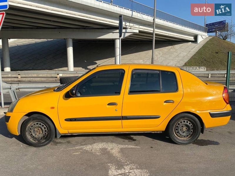 Renault Clio Symbol 2003