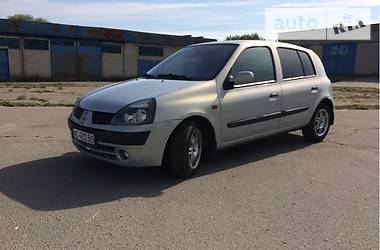 Хэтчбек Renault Clio 2002 в Нововолынске