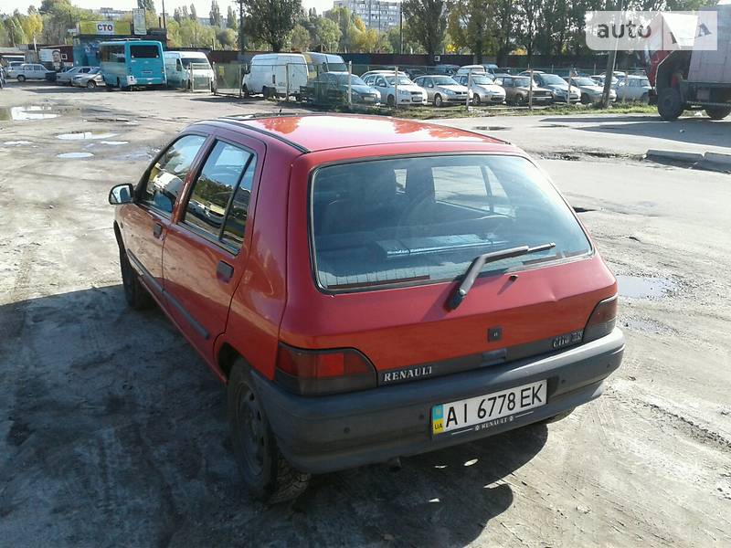 Хэтчбек Renault Clio 1992 в Киеве