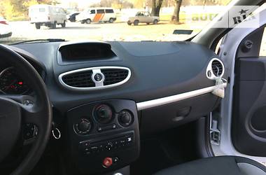 Хэтчбек Renault Clio 2011 в Дрогобыче