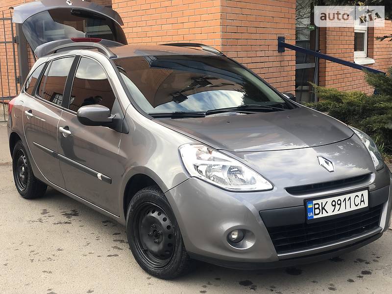 Универсал Renault Clio 2010 в Ровно