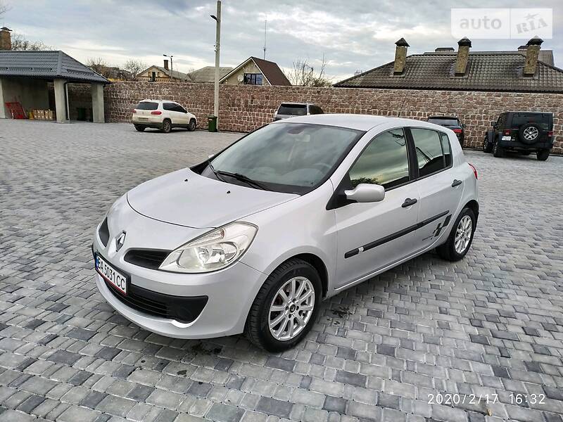 Хетчбек Renault Clio 2007 в Кропивницькому