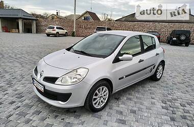 Хетчбек Renault Clio 2007 в 