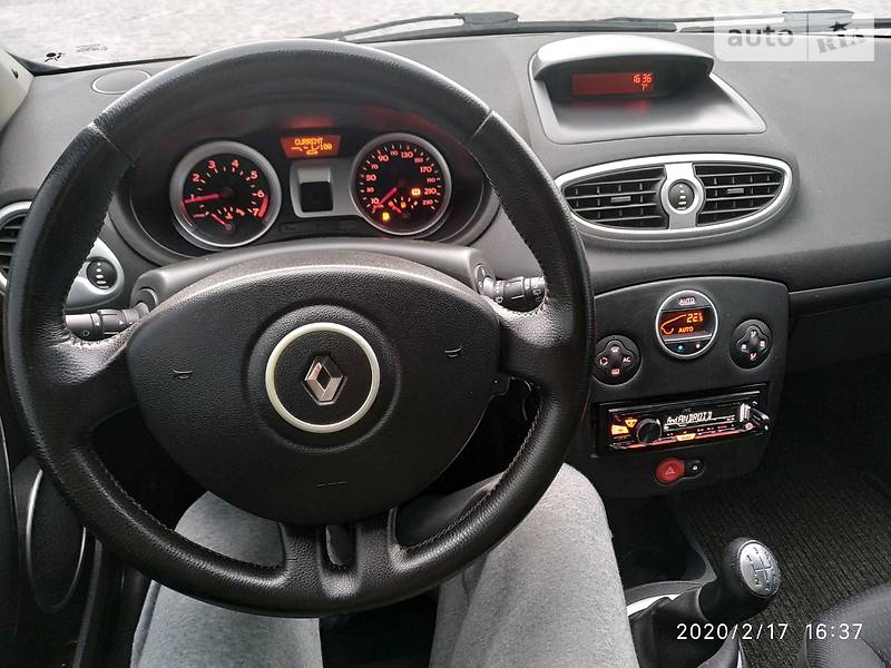 Хетчбек Renault Clio 2007 в Кропивницькому