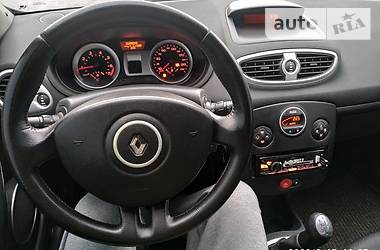 Хетчбек Renault Clio 2007 в 