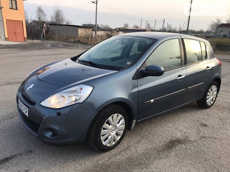 Хетчбек Renault Clio 2011 в Звягелі фото 2 Хетчбек Renault Clio 2011 в Звягелі