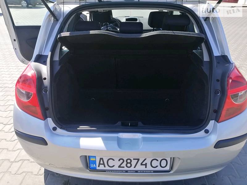 Хетчбек Renault Clio 2006 в Луцьку
