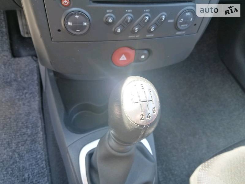 Хетчбек Renault Clio 2006 в Луцьку