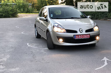 Хэтчбек Renault Clio 2007 в Луцке