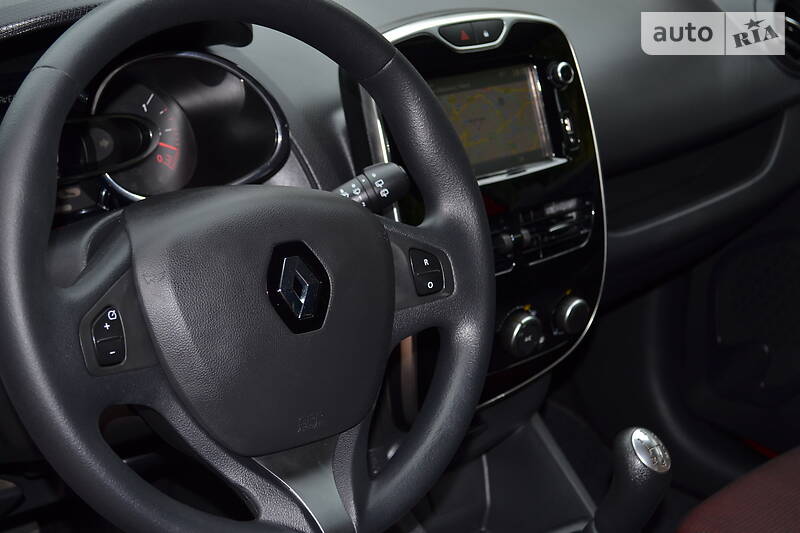 Хетчбек Renault Clio 2017 в Рівному фото 23 Хетчбек Renault Clio 2017 в Рівному