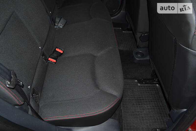 Хетчбек Renault Clio 2017 в Рівному фото 42 Хетчбек Renault Clio 2017 в Рівному