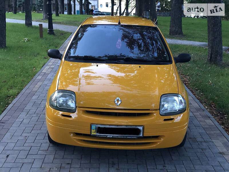 Седан Renault Clio 2001 в Борисполі