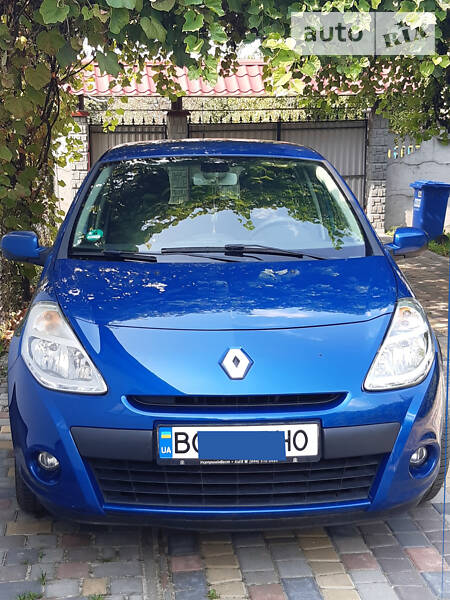 Хэтчбек Renault Clio 2011 в Львове