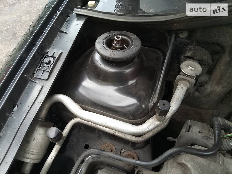 Седан Renault Clio 2003 в Києві фото 9 Седан Renault Clio 2003 в Києві