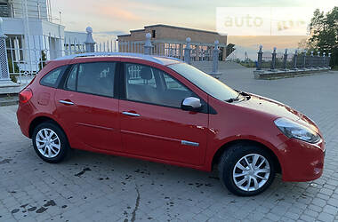 Универсал Renault Clio 2010 в Ивано-Франковске