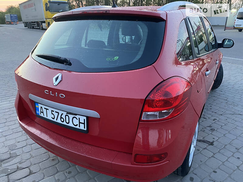 Универсал Renault Clio 2010 в Ивано-Франковске
