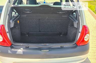 Хэтчбек Renault Clio 2003 в 