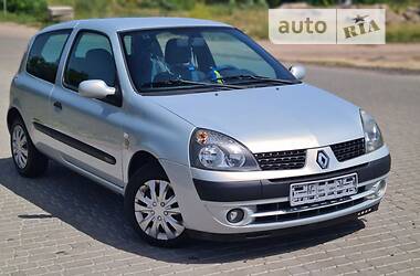 Хэтчбек Renault Clio 2003 в 