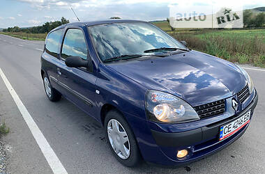 Хэтчбек Renault Clio 2002 в 