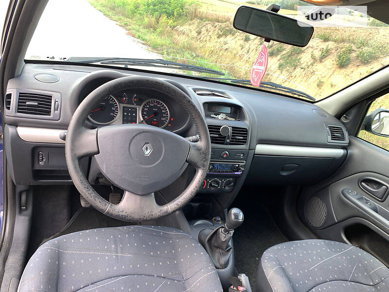 Хэтчбек Renault Clio 2002 в Черновцах