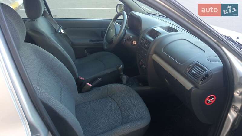 Хэтчбек Renault Clio 2007 в Киеве